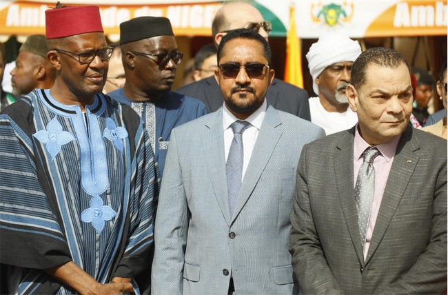 Le ministre Mossa Ag Attaher lors de la foire "bazar diplomatique" au CICB :  "Cette initiative doit être encouragée et soutenue afin que chacun des pays présents au Mali puisse se faire connaître"