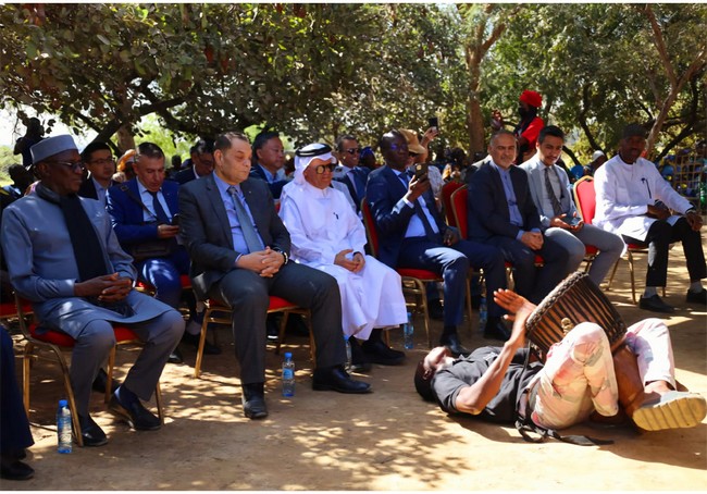 Retombées de la foire "Bazar Diplomatique" : Une enveloppe de 2 millions de F CFA remise à la Fondation Karama pour l'Ecole de l'île Dialagoun