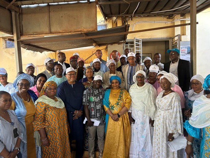 En visite au CSRef de la Commune V, le ministre de la Santé et du Développement social a lancé les activités de la 2e semaine du mois de lutte contre le VIH/Sida