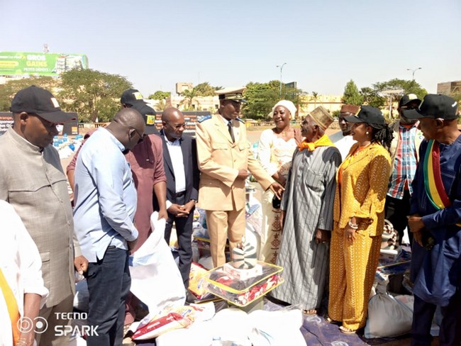 Orange Mali et Action Contre la Fin  se mobilisent pour les victimes des inondations