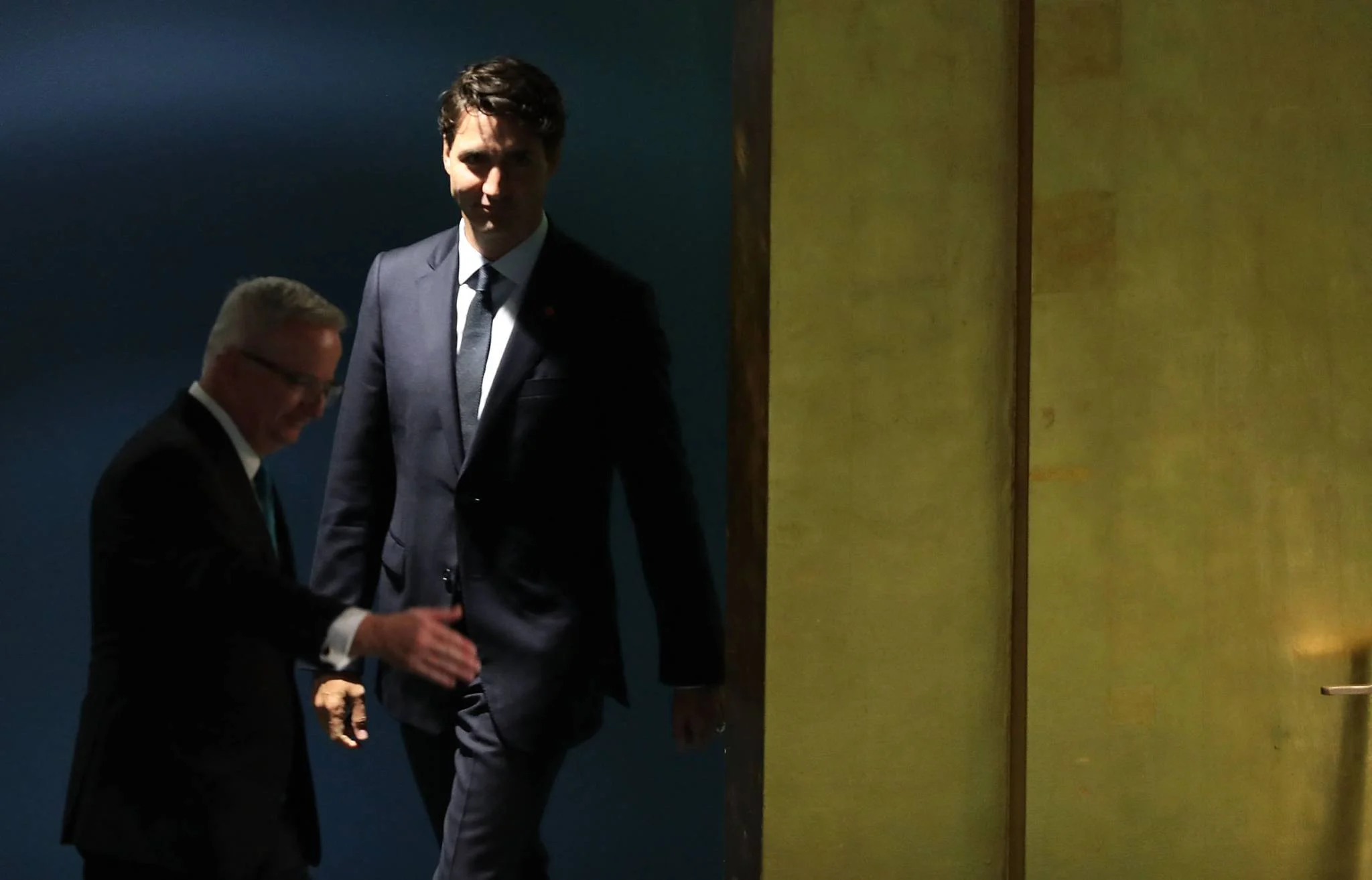 Le Premier ministre Trudeau lâché par son propre parti, en pleine crise politique