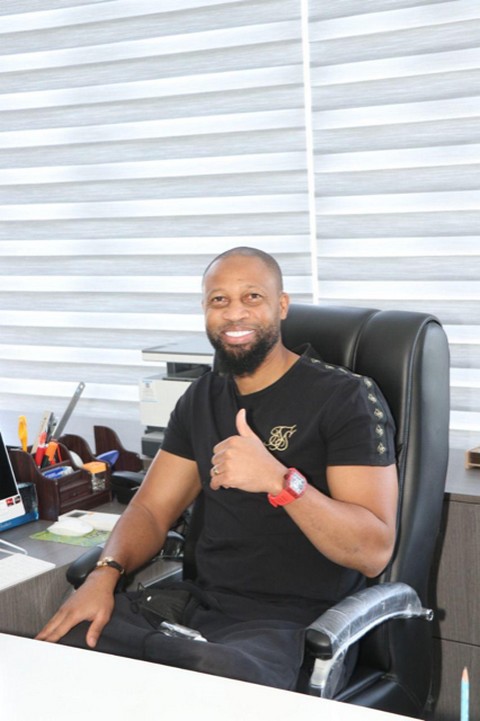 CAF Awards 2024 à Marrakech : Seydou Kéïta  dit Seydoublen invité spécial !