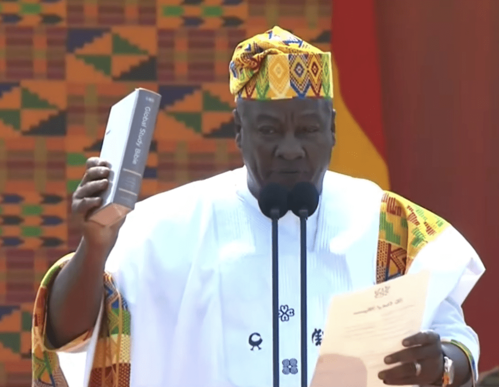 Ghana : John Dramani Mahama prête serment en tant que nouveau président