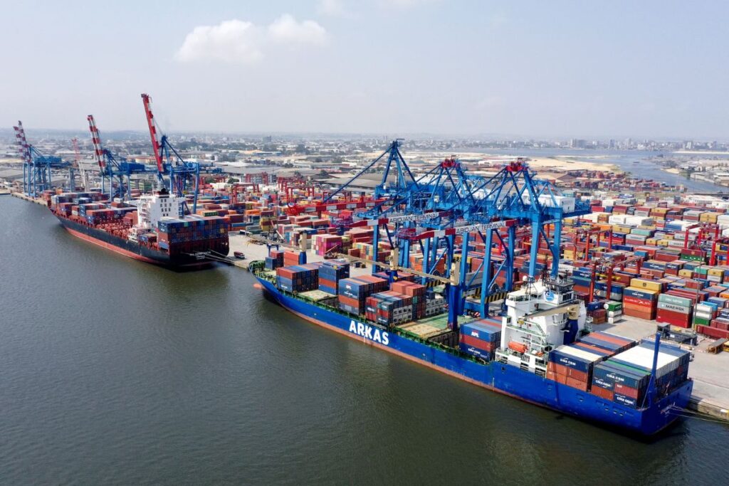Port d’Abidjan : loin de la France et de la CEDEAO, le Mali et la Côte d’Ivoire s’entendent pour…