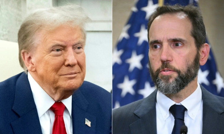 Rapport accablant du procureur spécial contre Trump qui le qualifie de "dérangé"
