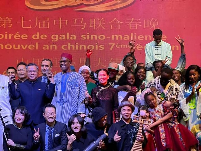 L’ambassadeur Chen Zhihong lors de la célébration du nouvel an chinois : "Cette fête  incarne la paix, l'amitié et l'harmonie, qui sont des valeurs chères de la civilisation chinoises"