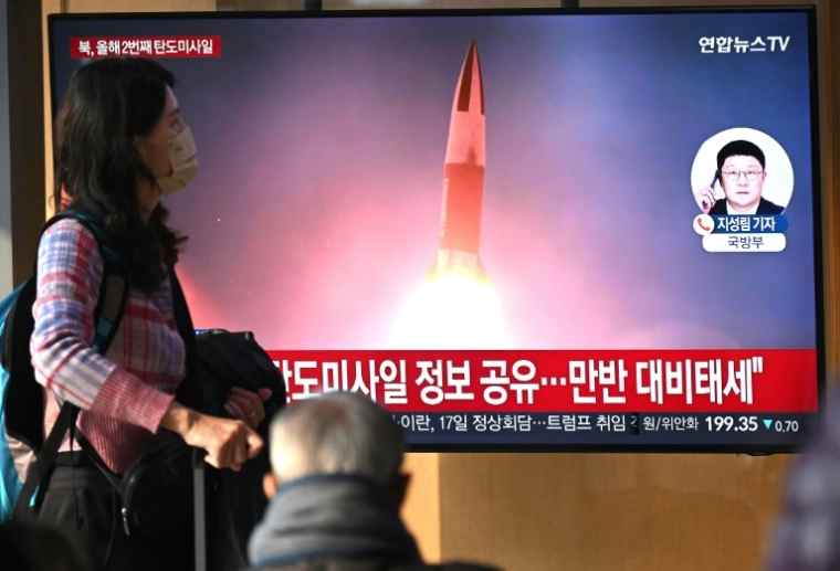 La Corée du Nord tire plusieurs missiles à courte portée avant le retour de Trump