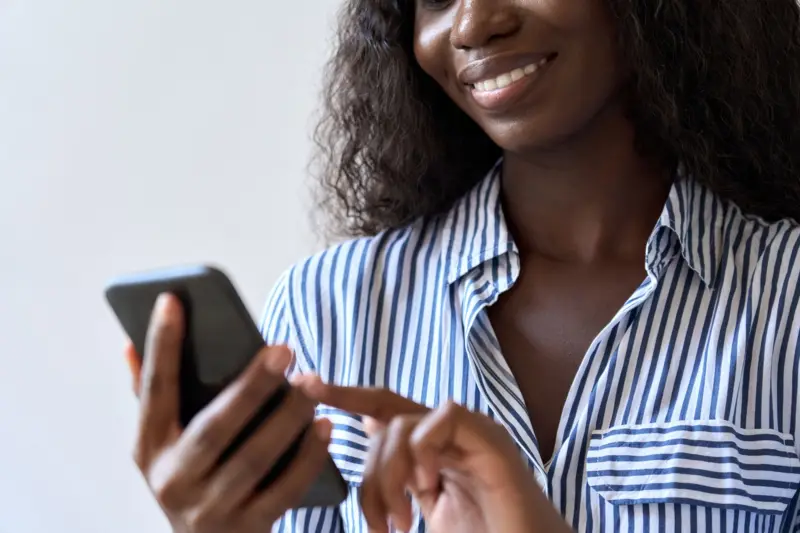 Quel est le lien entre votre téléphone, un métal rare et la guerre en RD Congo ?