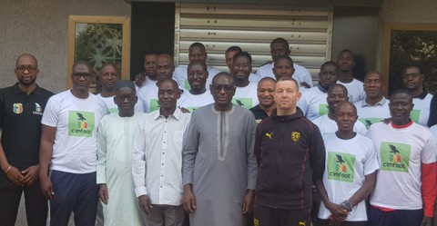 Formation des éducateurs de football : Pour renforcer les compétences pédagogiques et techniques