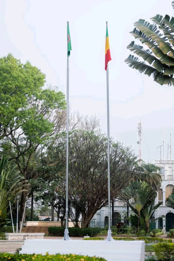 Mali : Le drapeau de l'AES flote désormais à Koulouba