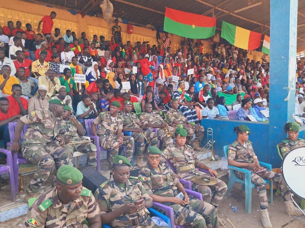 Le Mali debout et un fait bloc : Le pays déterminé à faire face de tous les côtés