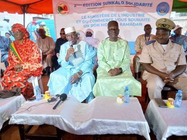 Commune III du district de Bamako : Les ministres Moussa Alassane Diallo et Daniel Siméon Kelema apportent la solidarité gouvernementale